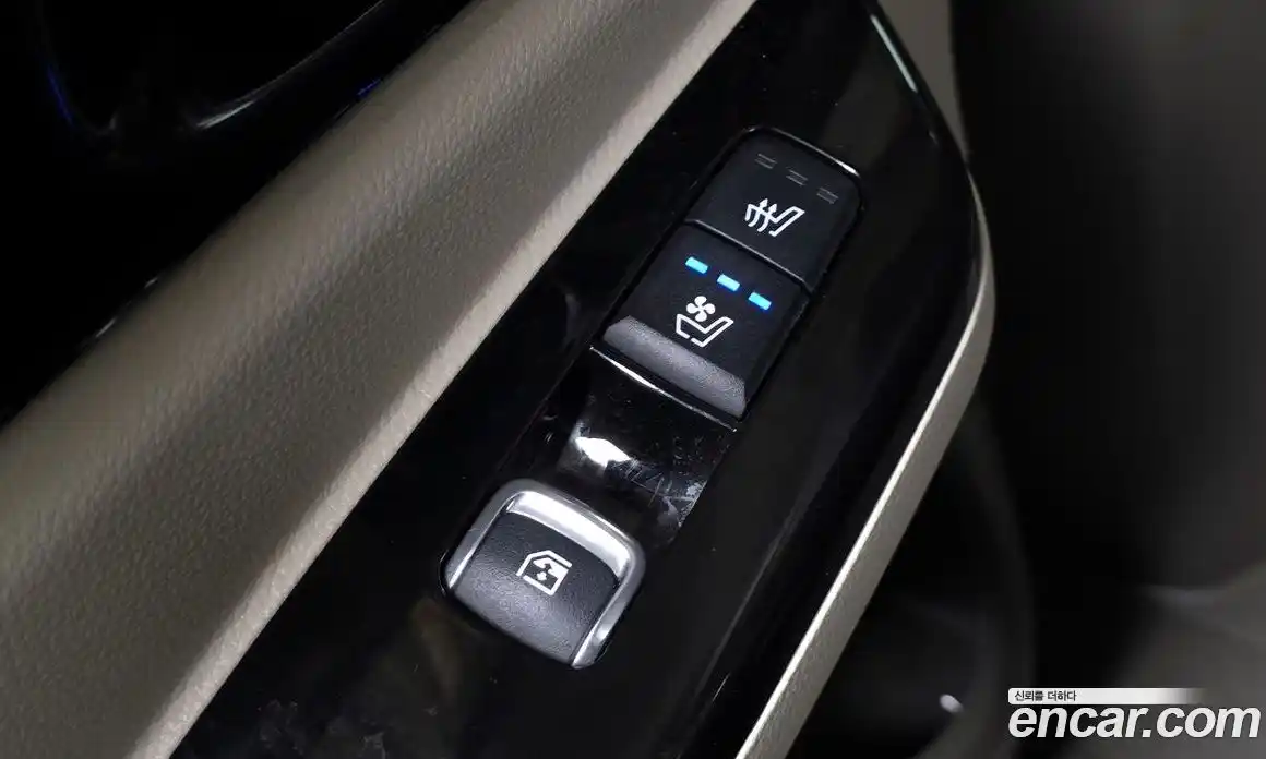 Kia Carnival 2021 2.2 автомат (гидро), фото 35