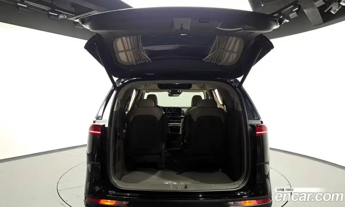 Kia Carnival 2021 2.2 автомат (гидро), фото 36