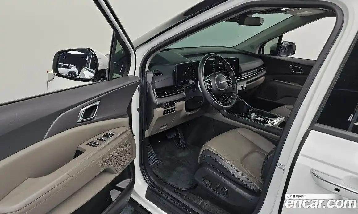 Kia Carnival 2024 1.6 автомат (гидро), фото 13