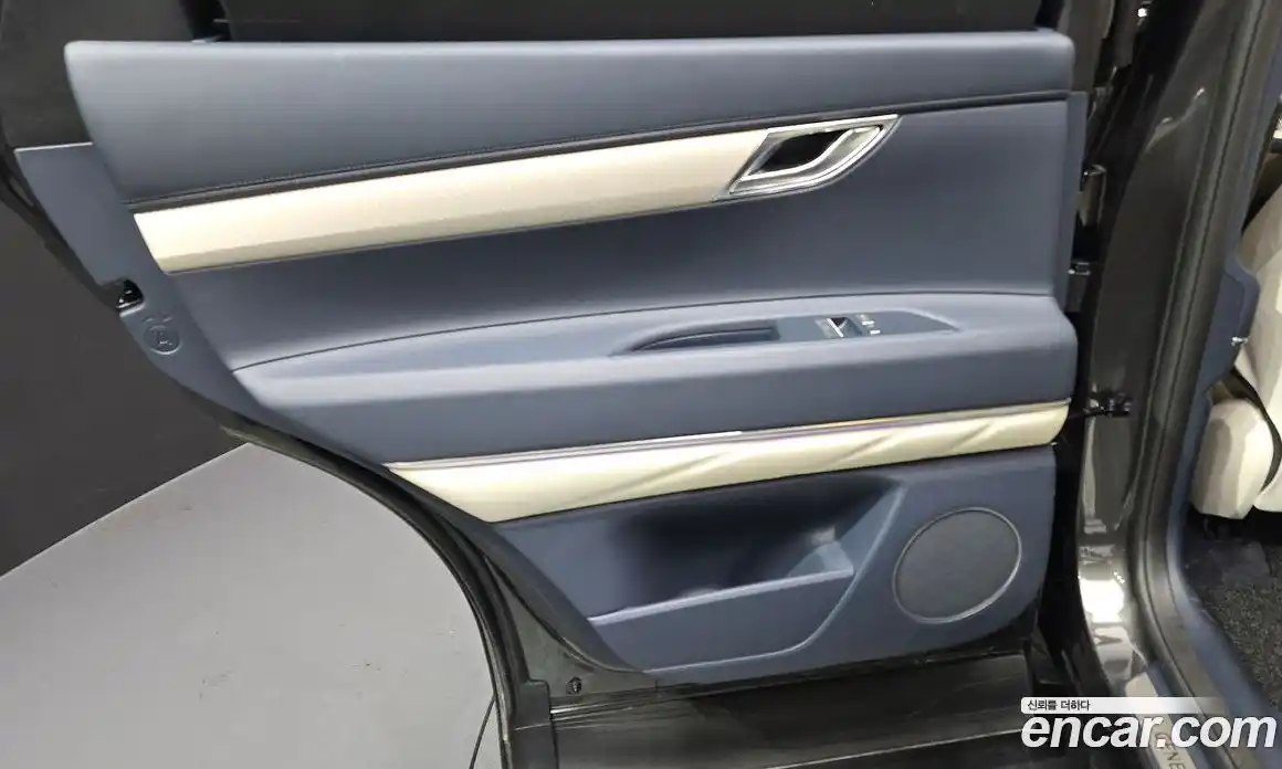 Genesis GV80 2025 2.5 автомат (гидро), фото 15