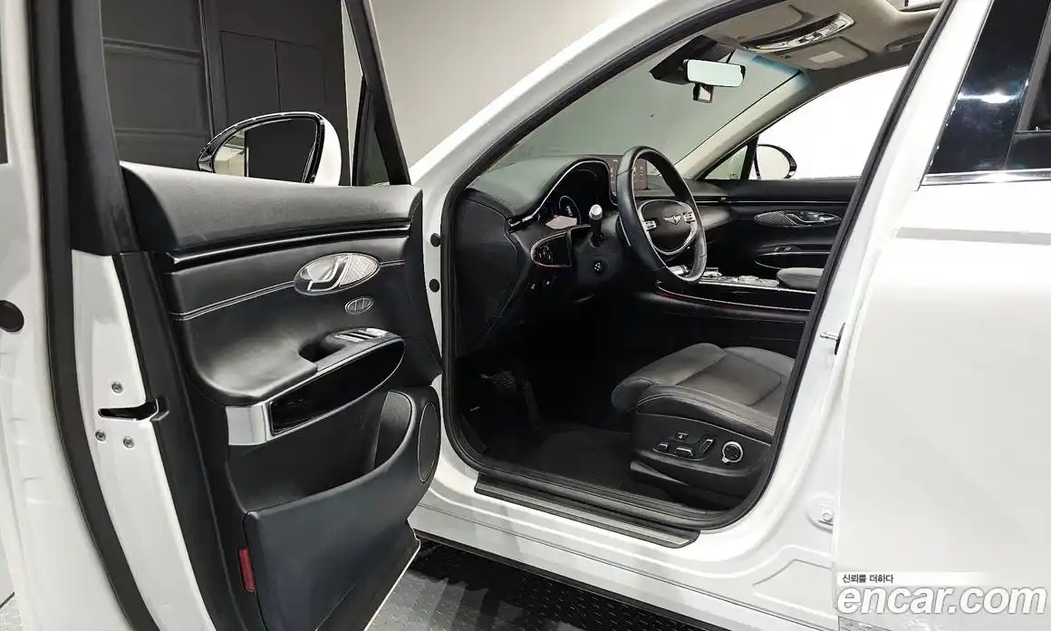 Genesis GV70 2023 2.5 автомат (гидро), фото 13