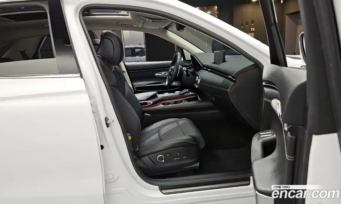 Genesis GV70 2023 2.5 автомат (гидро), фото 16