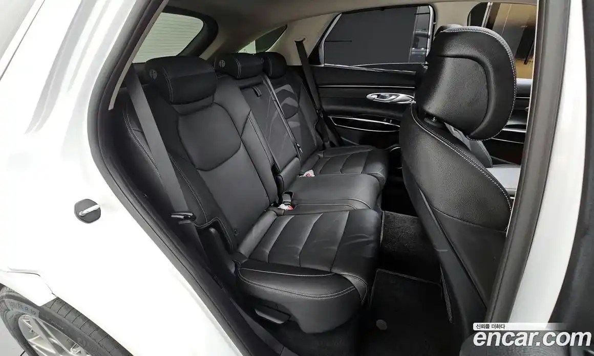 Genesis GV70 2023 2.5 автомат (гидро), фото 17