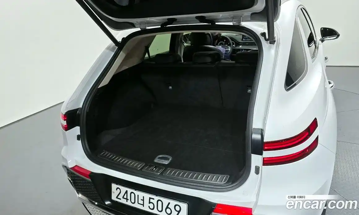 Genesis GV70 2023 2.5 автомат (гидро), фото 33