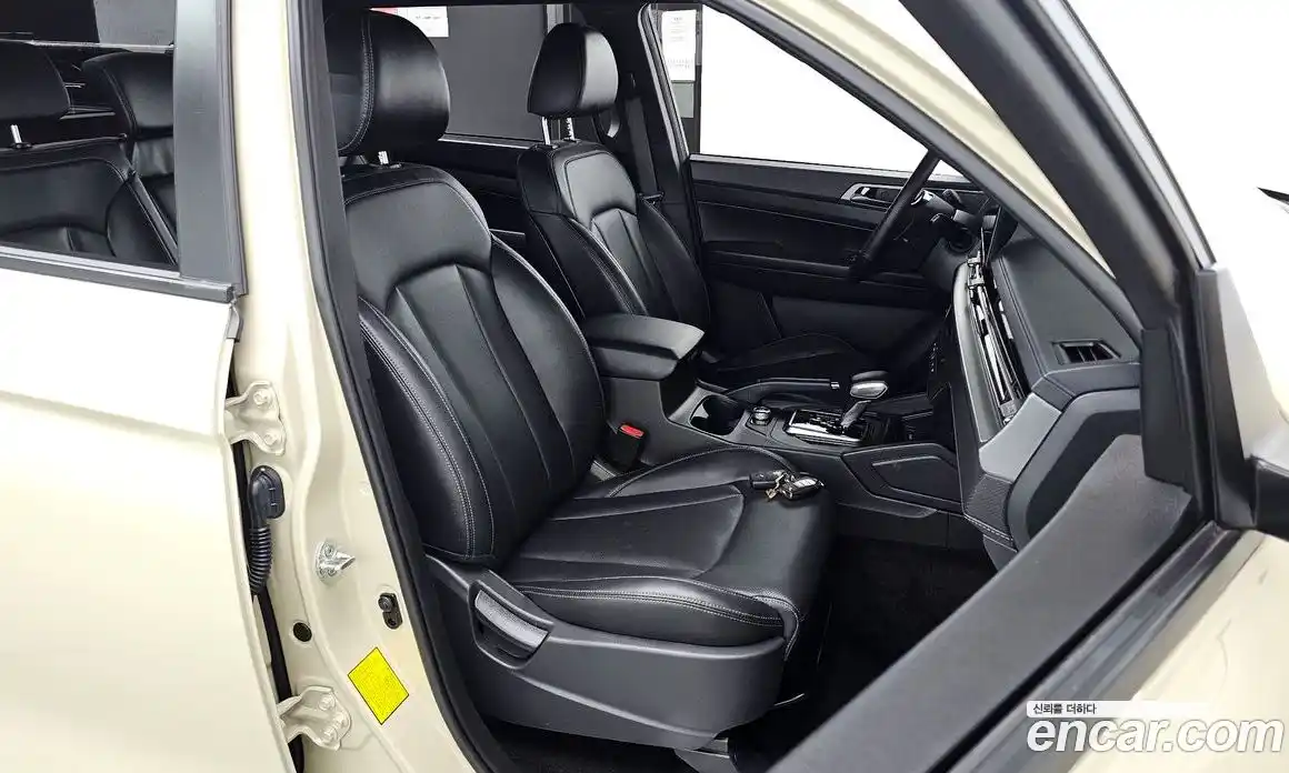 SsangYong Rexton 2023 2.2 автомат (гидро), фото 12
