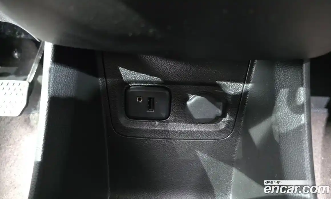 Chevrolet Spark 2016 1.0 автомат (гидро), фото 19