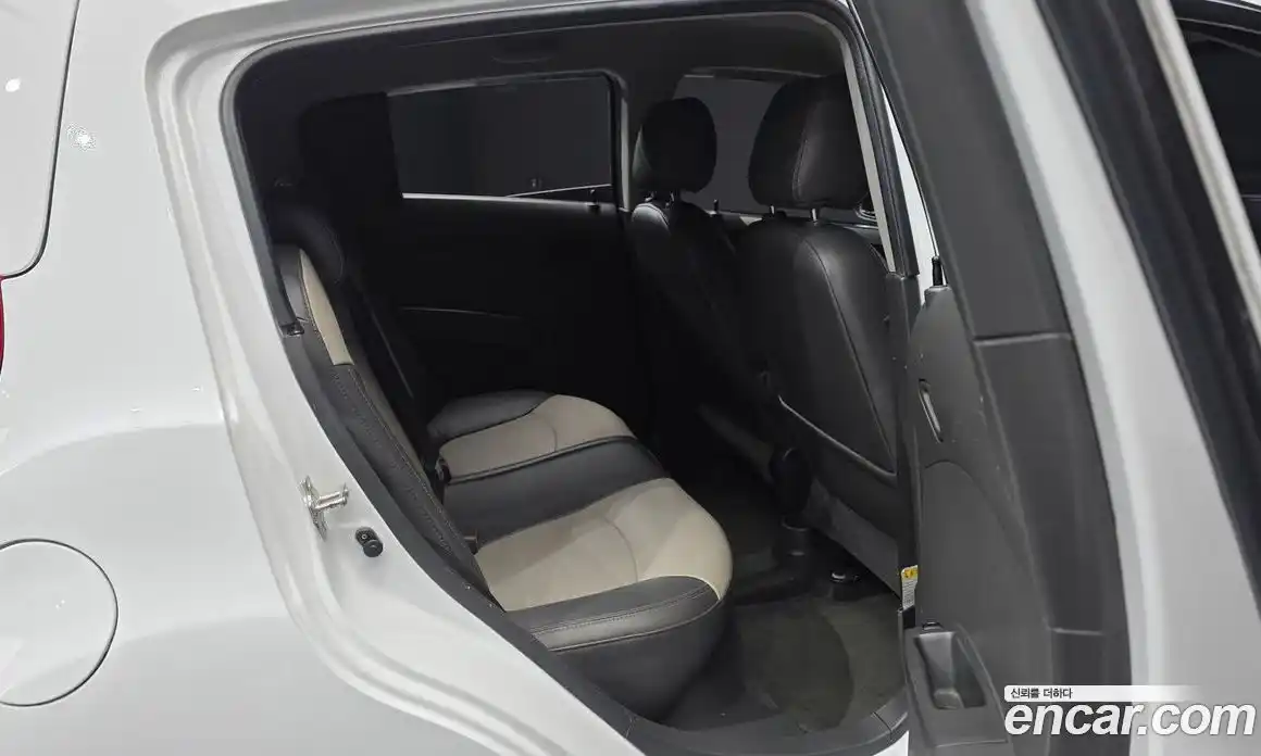 Chevrolet Spark 2014 1.0 автомат (гидро), фото 12