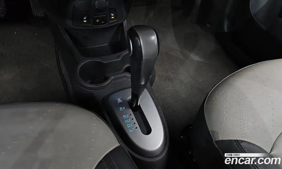 Chevrolet Spark 2013 1.0 автомат (гидро), фото 12