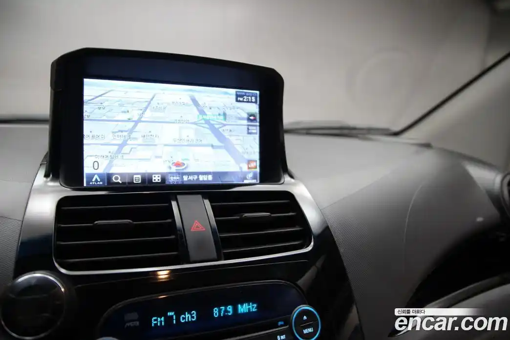 Chevrolet Spark 2011 1.0 автомат (гидро), фото 17