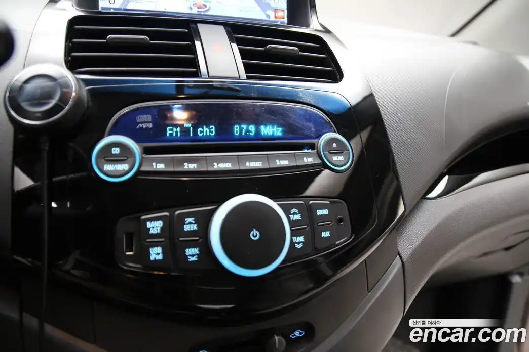 Chevrolet Spark 2011 1.0 автомат (гидро), фото 18