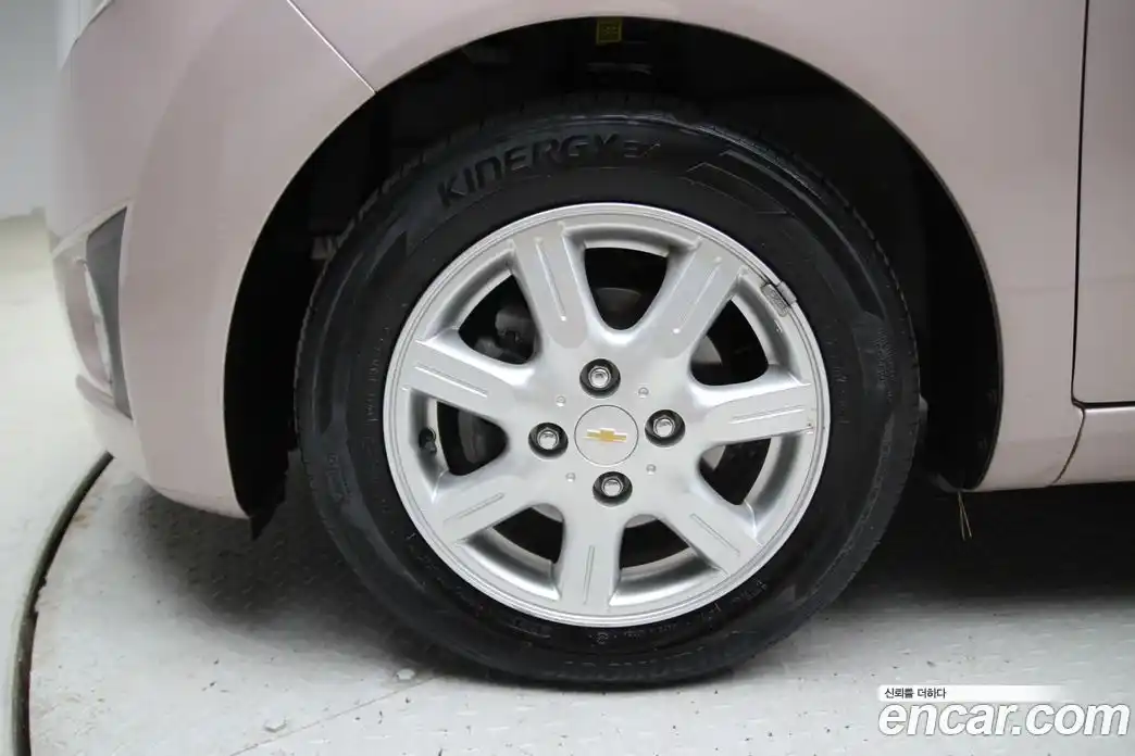 Chevrolet Spark 2011 1.0 автомат (гидро), фото 7