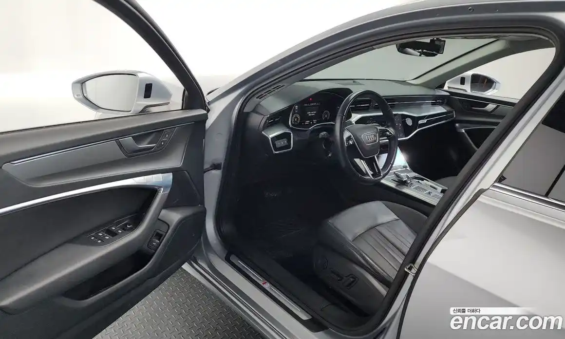 Audi A6 2021 2.0 автомат (гидро), фото 13