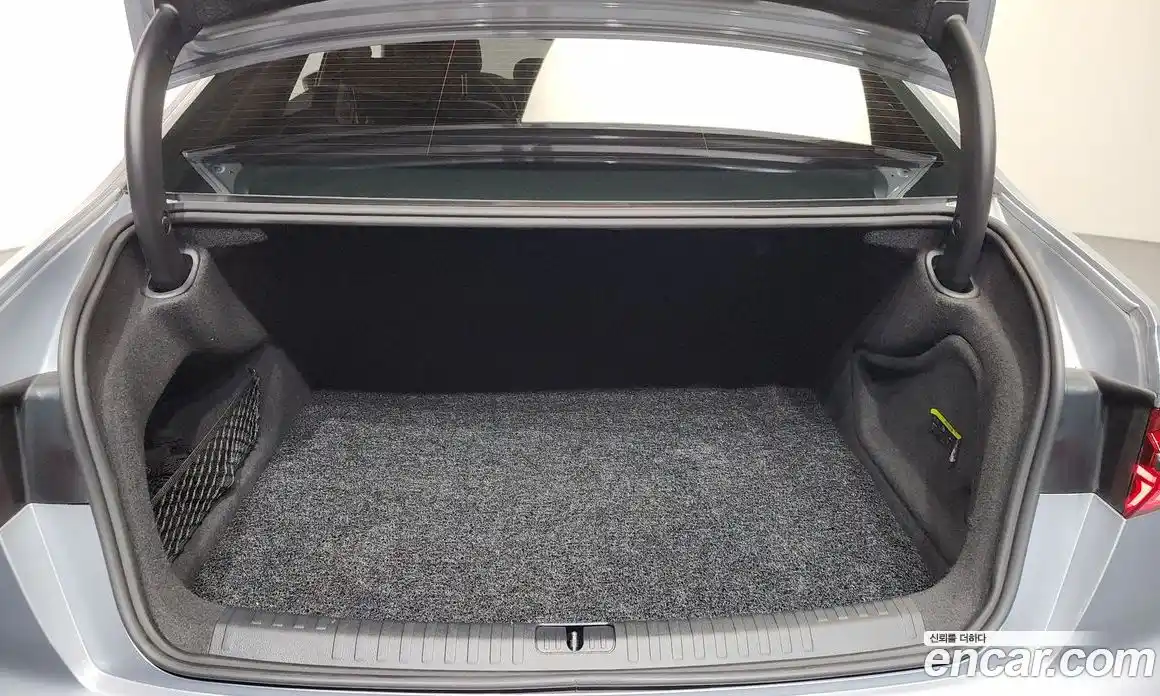 Audi A6 2021 2.0 автомат (гидро), фото 24