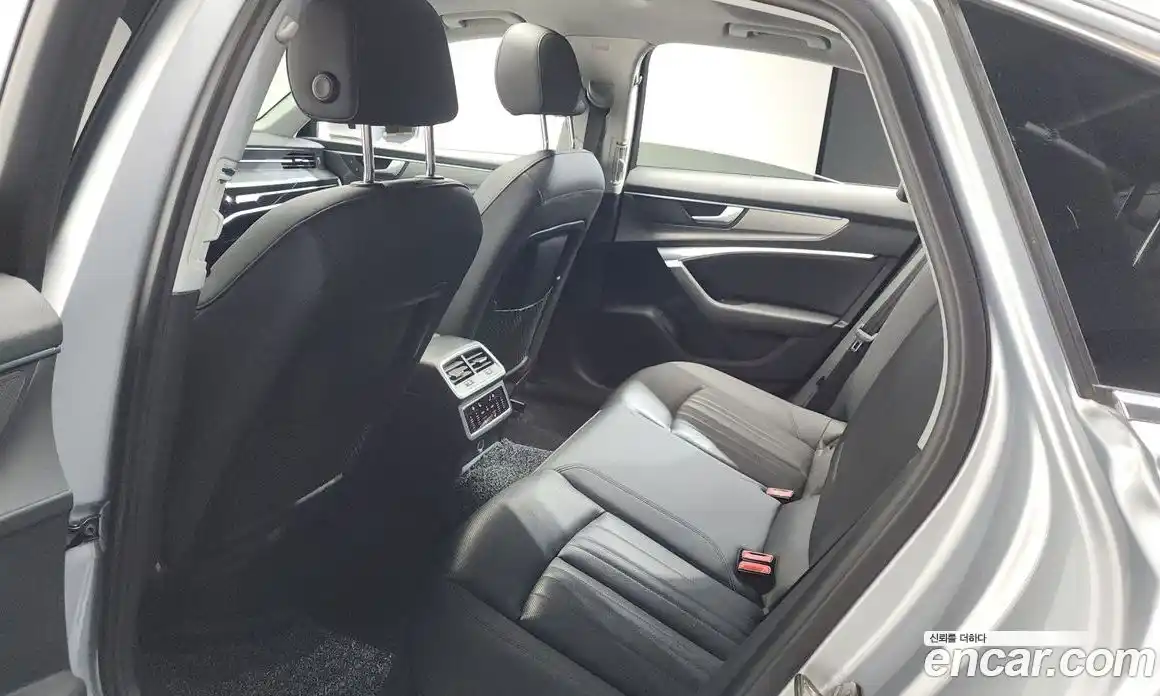 Audi A6 2021 2.0 автомат (гидро), фото 26