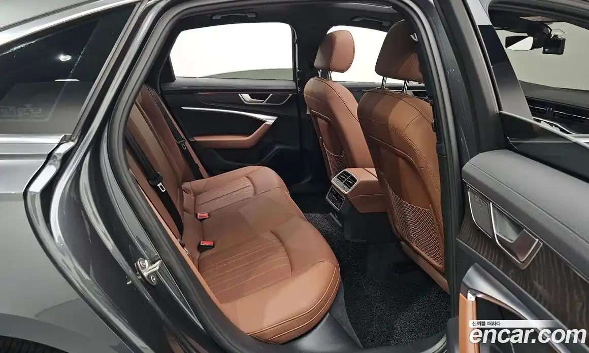 Audi A6 2021 2.0 автомат (гидро), фото 18