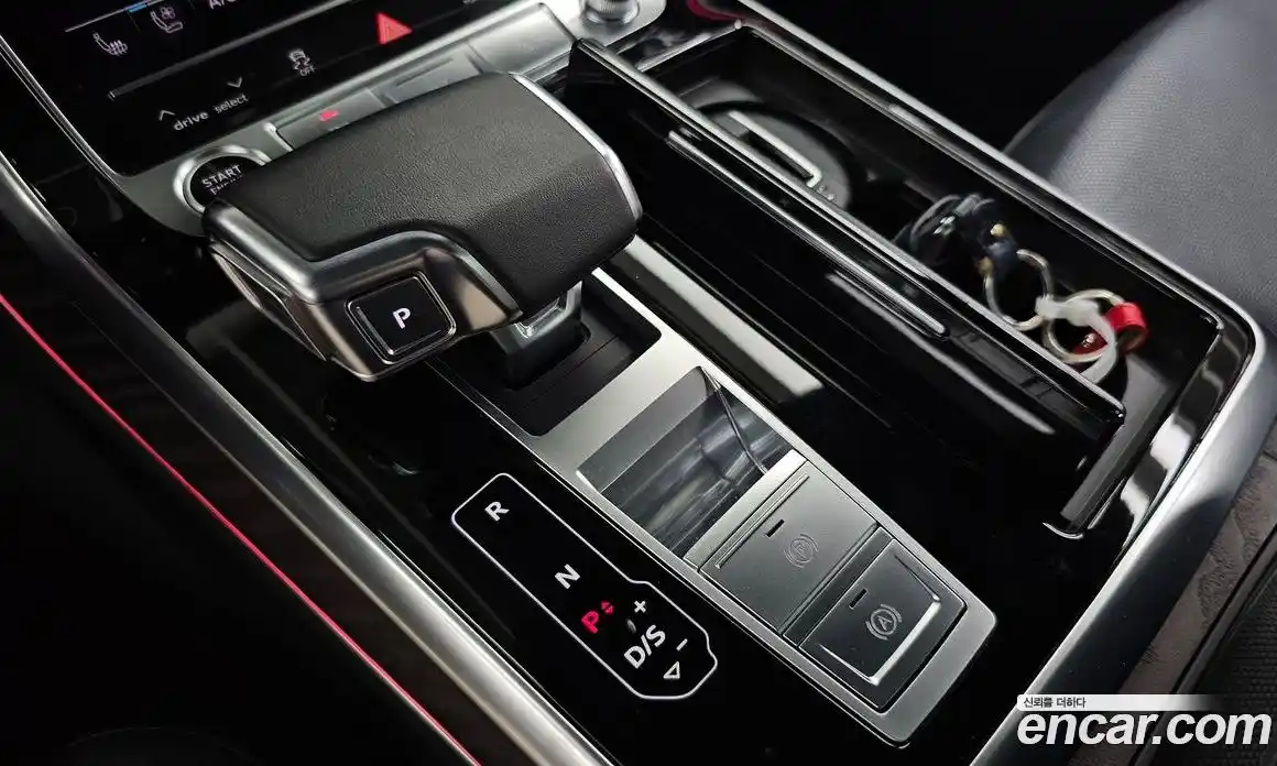 Audi Q7 2021 3.0 автомат (гидро), фото 12