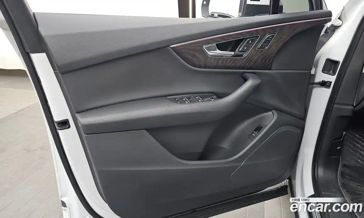 Audi Q7 2021 3.0 автомат (гидро), фото 14