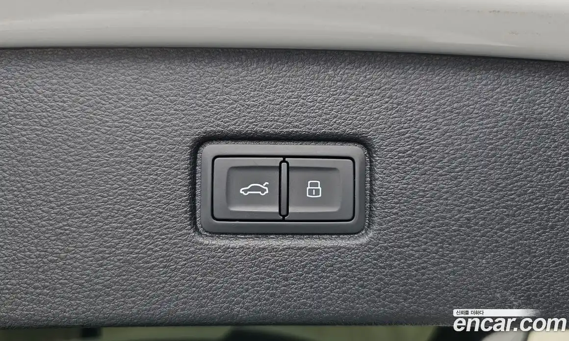 Audi Q7 2021 3.0 автомат (гидро), фото 30