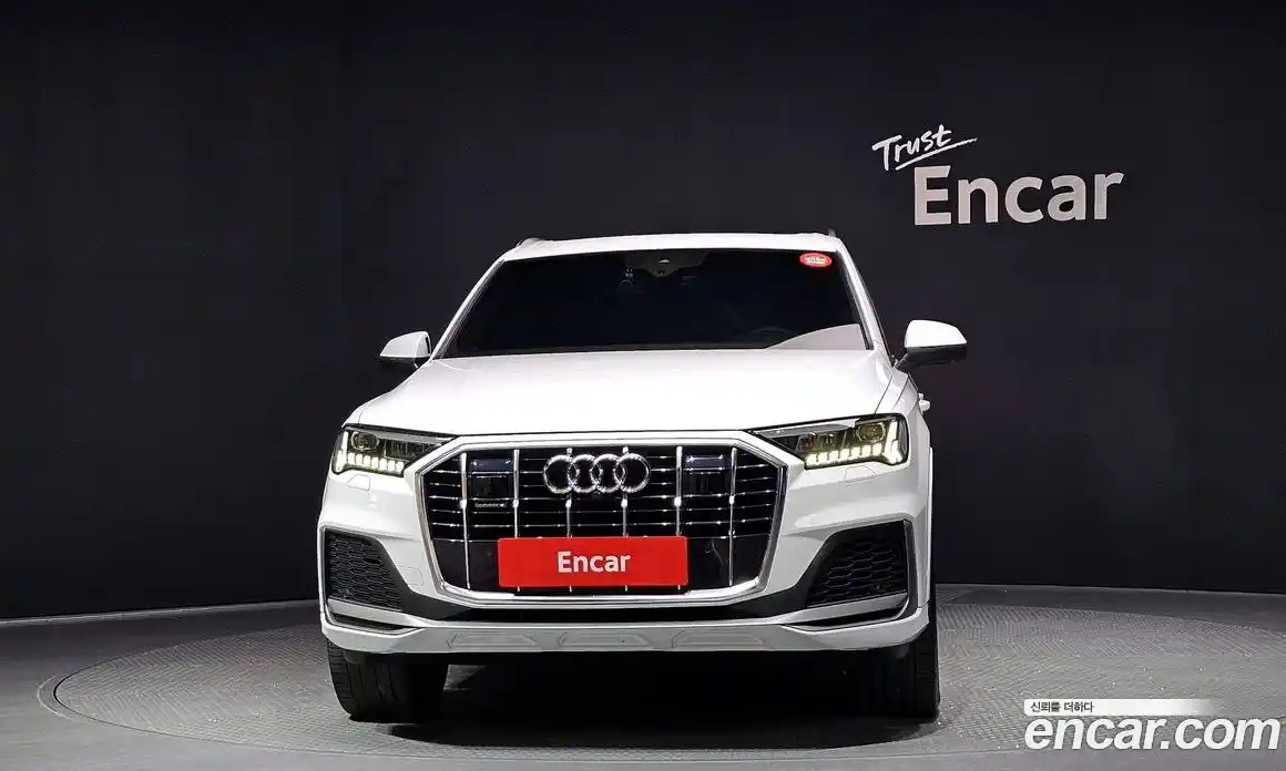 Audi Q7 2021 3.0 автомат (гидро), фото 3