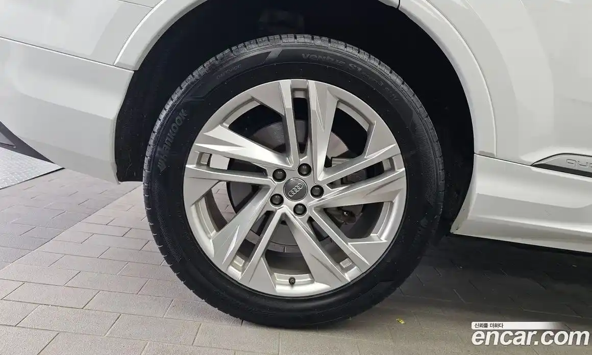 Audi Q7 2021 3.0 автомат (гидро), фото 7