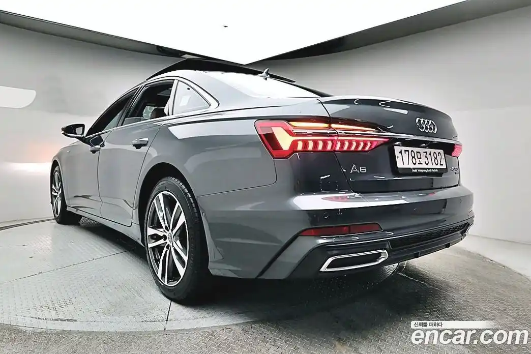 Audi A6 2020 2.0 автомат (гидро), фото 4