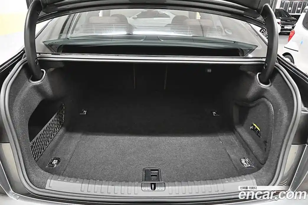 Audi A6 2020 2.0 автомат (гидро), фото 10