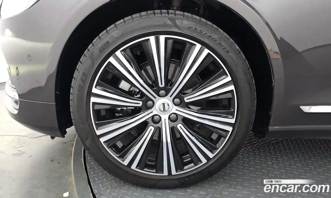 Volvo S90 2023 2.0 автомат (гидро), фото 5