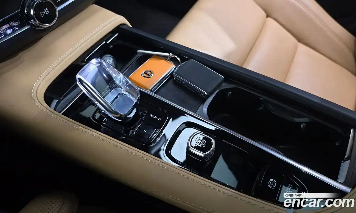 Volvo S90 2024 2.0 автомат (гидро), фото 12