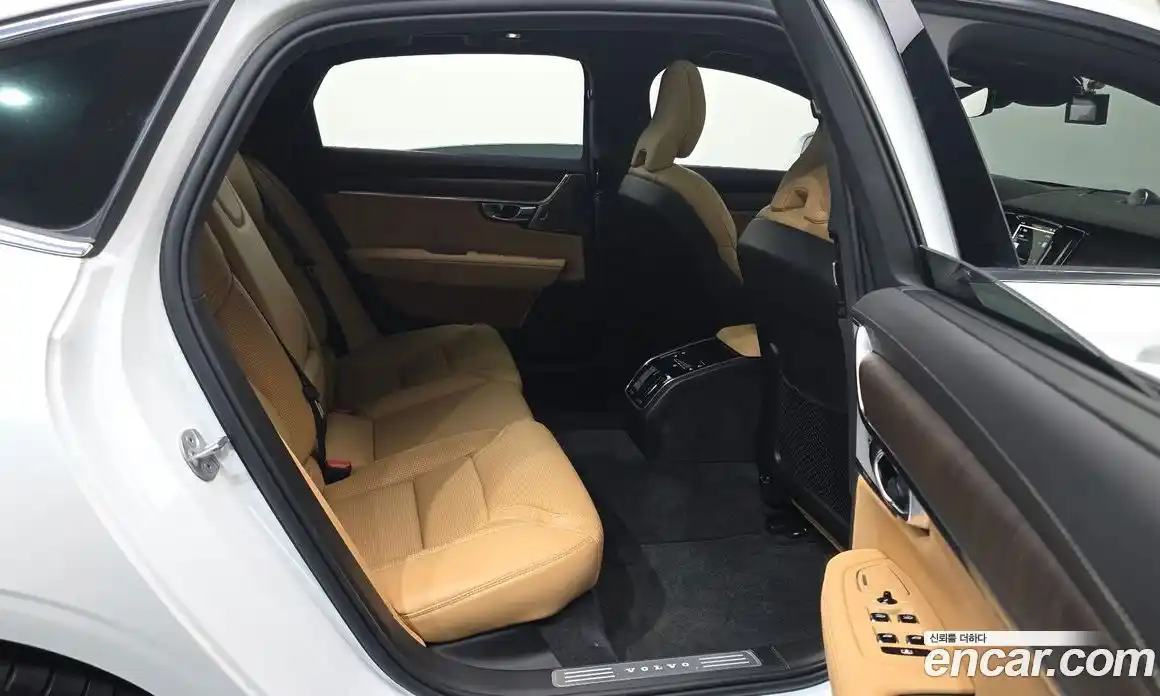 Volvo S90 2024 2.0 автомат (гидро), фото 18