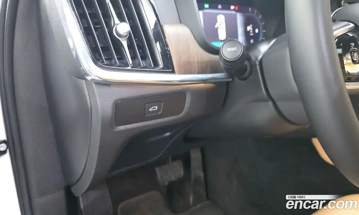 Volvo S90 2024 2.0 автомат (гидро), фото 30