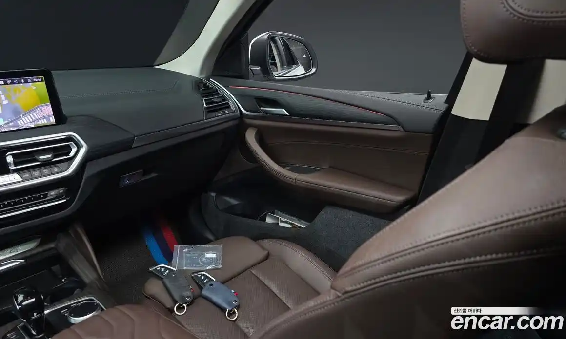 BMW X4 2023 2.0 автомат (гидро), фото 16