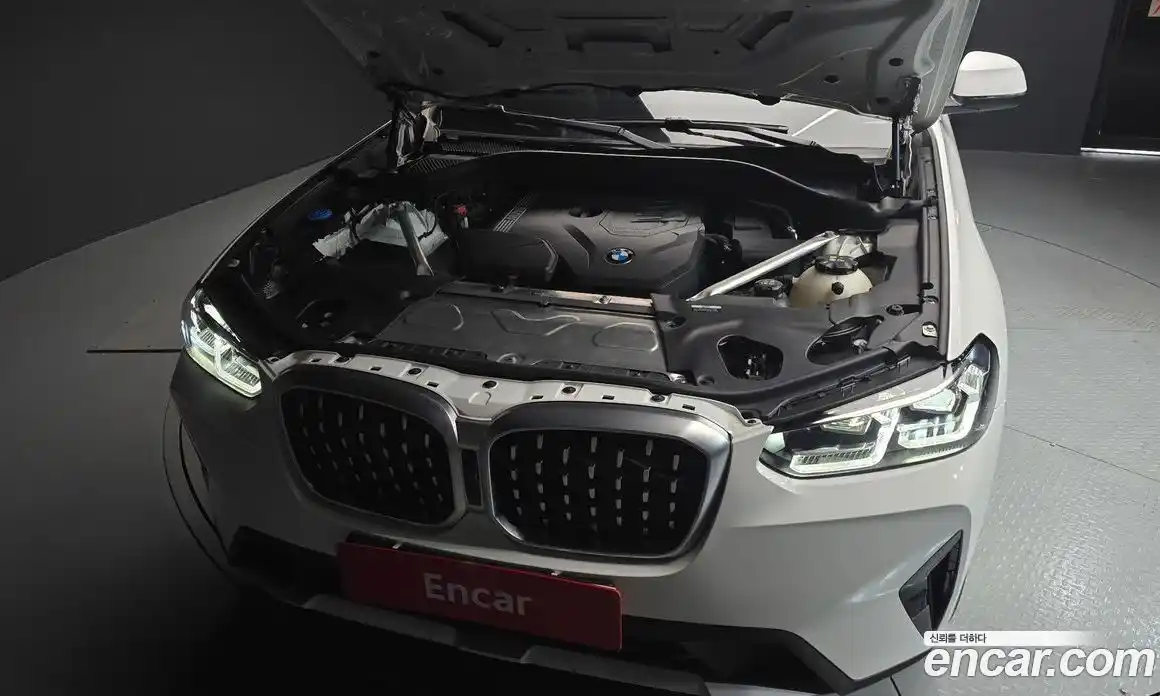 BMW X4 2023 2.0 автомат (гидро), фото 6