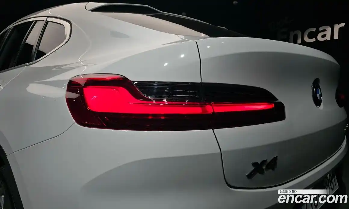 BMW X4 2023 2.0 автомат (гидро), фото 9