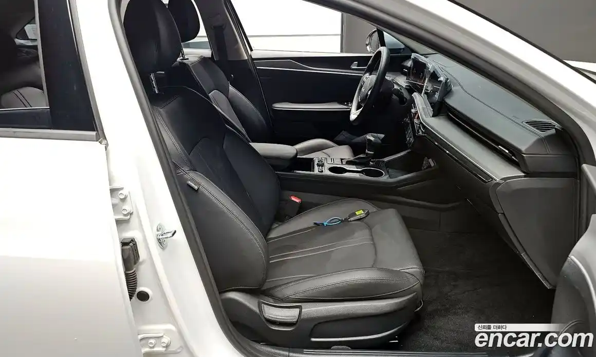 Kia K5 (Optima) 2024 2.0 автомат (гидро), фото 12