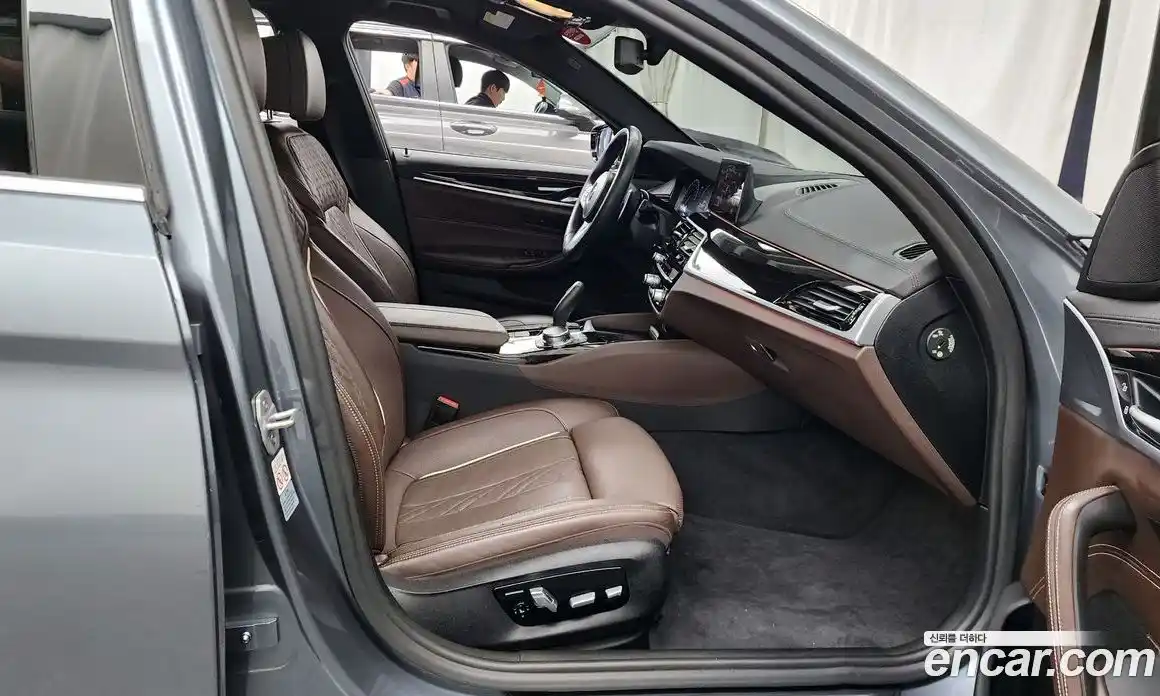 BMW 5 серия 2019 2.0 автомат (гидро), фото 17