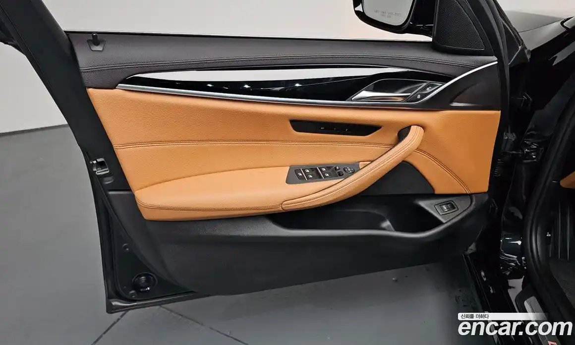 BMW 5 серия 2018 2.0 автомат (гидро), фото 14
