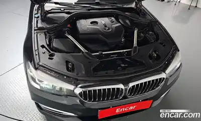 BMW 5 серия 2018 2.0 автомат (гидро), миниатюра 6