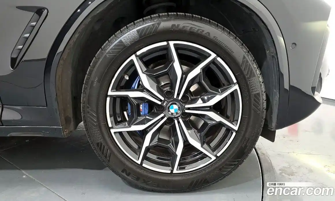 BMW X4 2022 2.0 автомат (гидро), фото 7