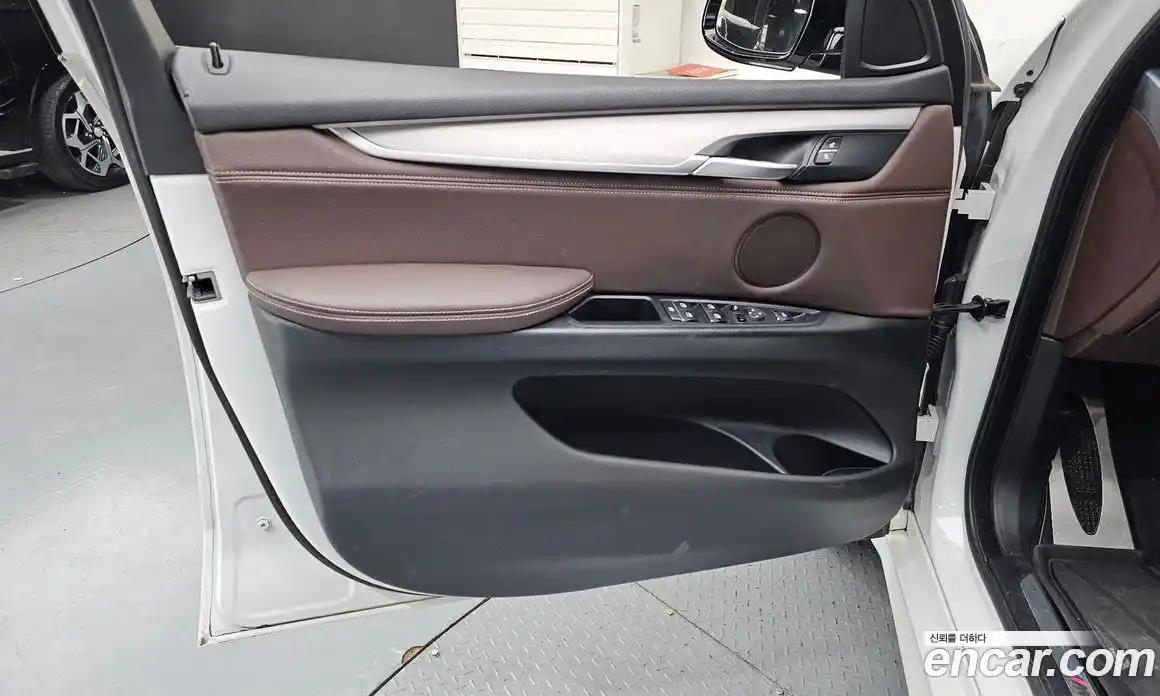 BMW X5 2018 3.0 автомат (гидро), фото 14