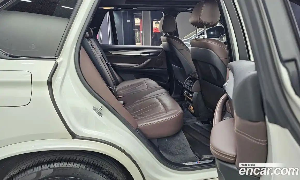 BMW X5 2018 3.0 автомат (гидро), фото 18