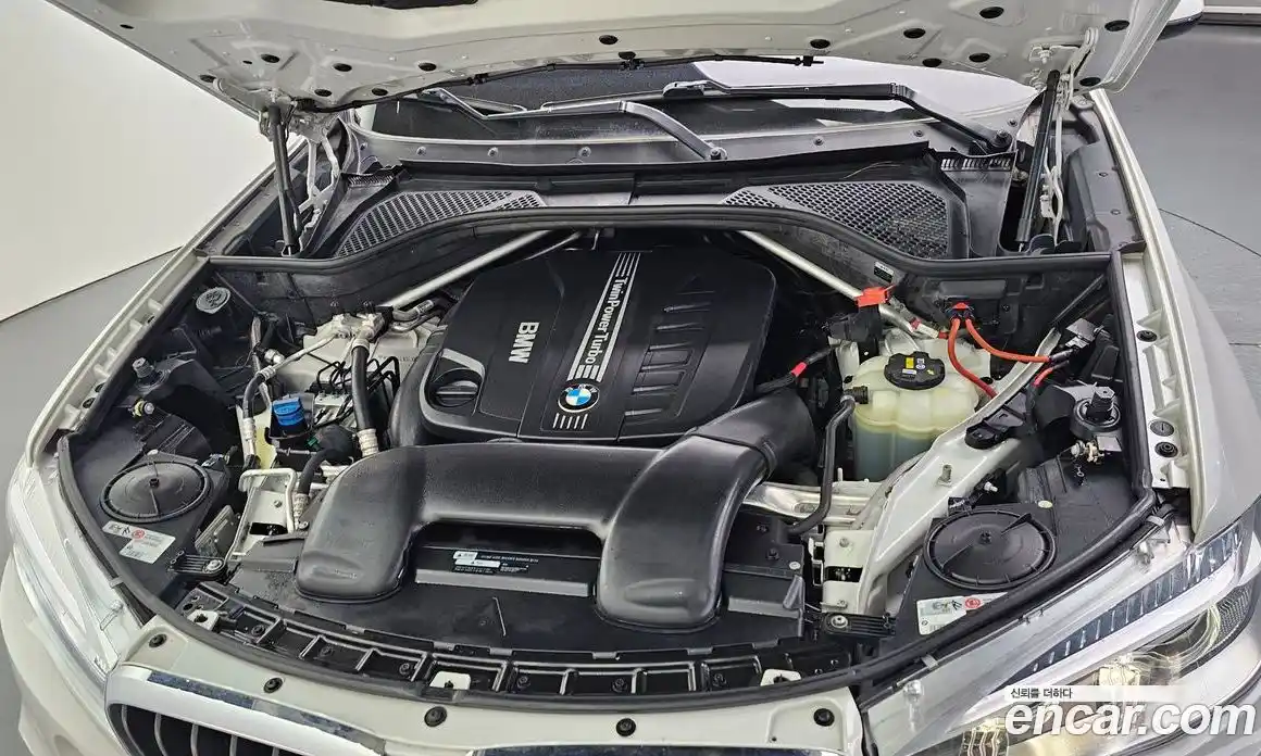 BMW X5 2018 3.0 автомат (гидро), фото 6