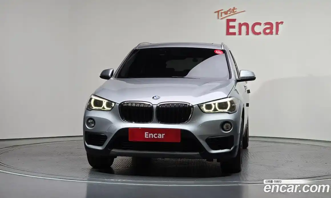 BMW X1 2018 2.0 автомат (гидро), фото 3