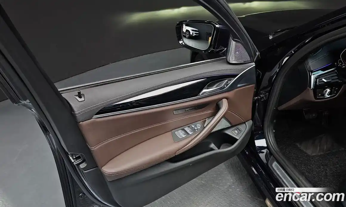 BMW 5 серия 2021 2.0 автомат (гидро), фото 13