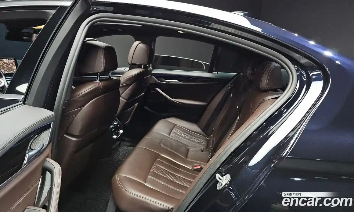 BMW 5 серия 2021 2.0 автомат (гидро), фото 17