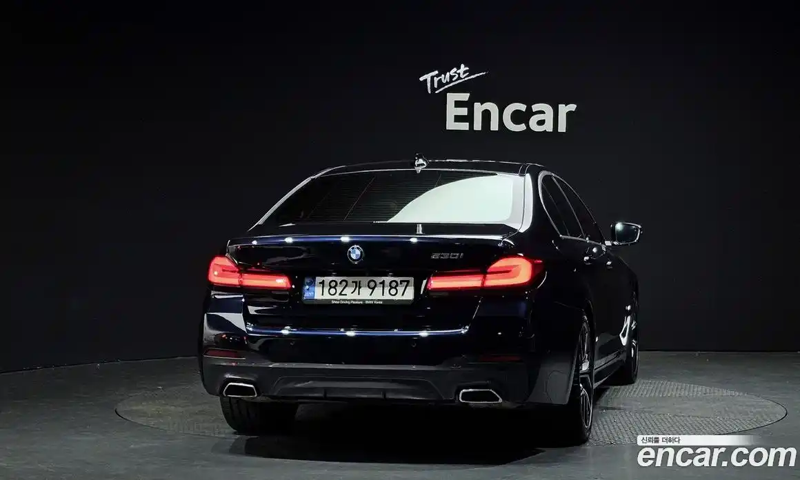 BMW 5 серия 2021 2.0 автомат (гидро), фото 3