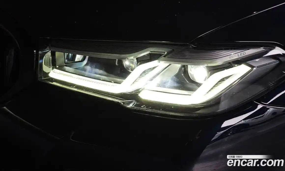 BMW 5 серия 2021 2.0 автомат (гидро), фото 7