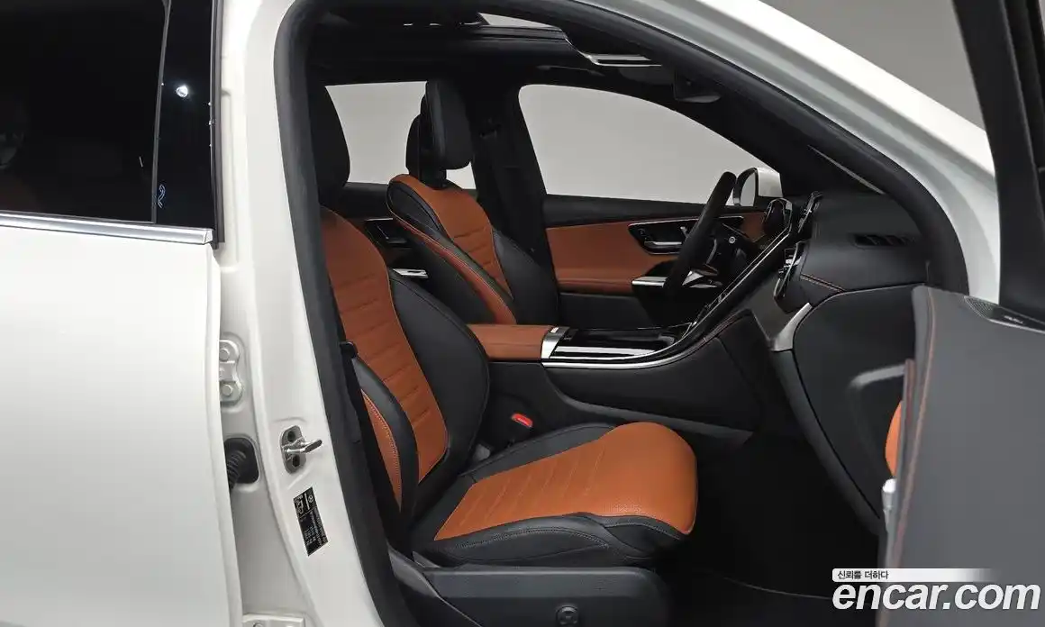 Mercedes-Benz GLC-Class 2024 2.0 автомат (гидро), фото 16