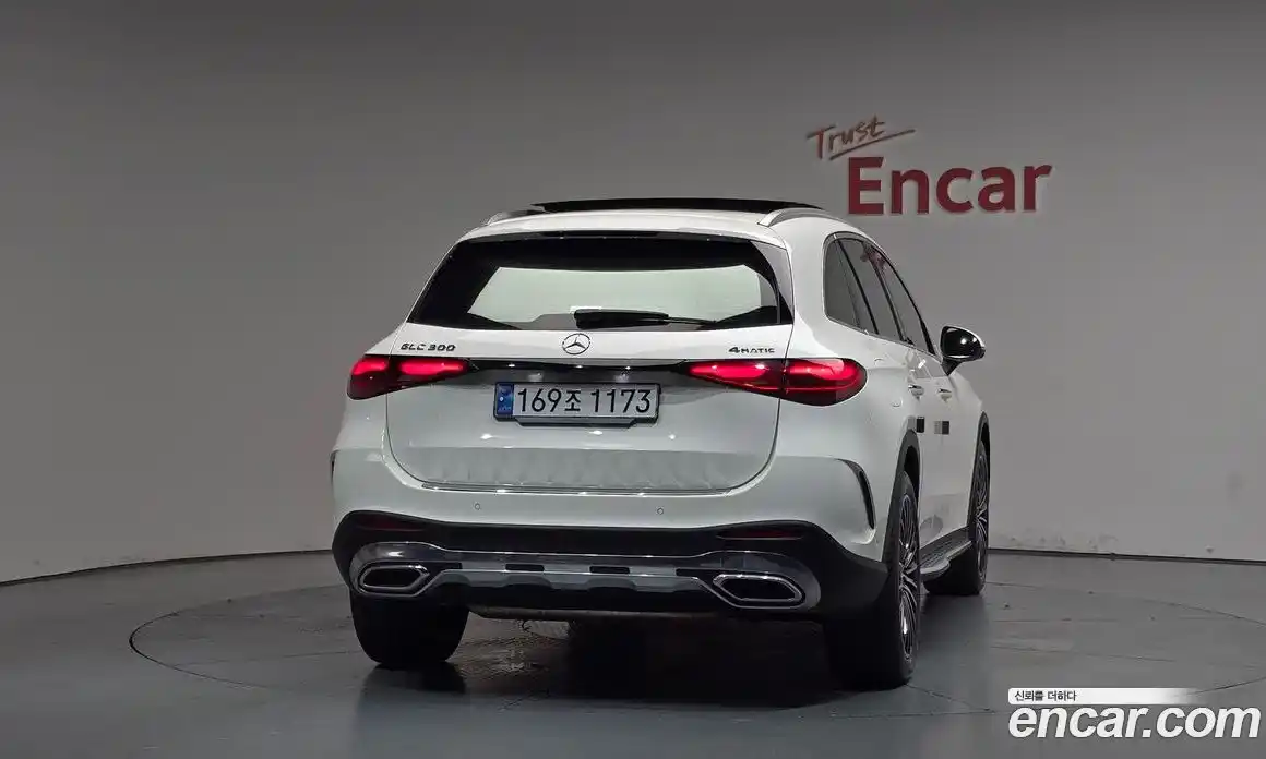 Mercedes-Benz GLC-Class 2024 2.0 автомат (гидро), фото 3