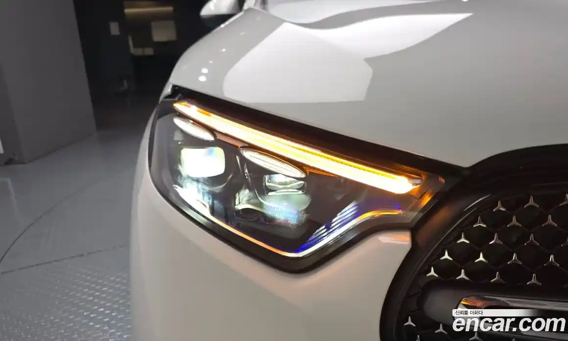 Mercedes-Benz GLC-Class 2024 2.0 автомат (гидро), фото 7