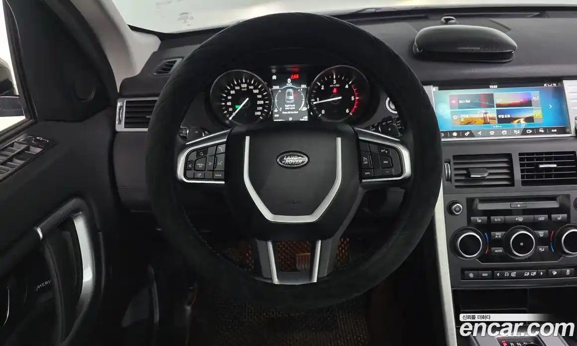 Land Rover Discovery Sport 2018 2.0 автомат (гидро), фото 12